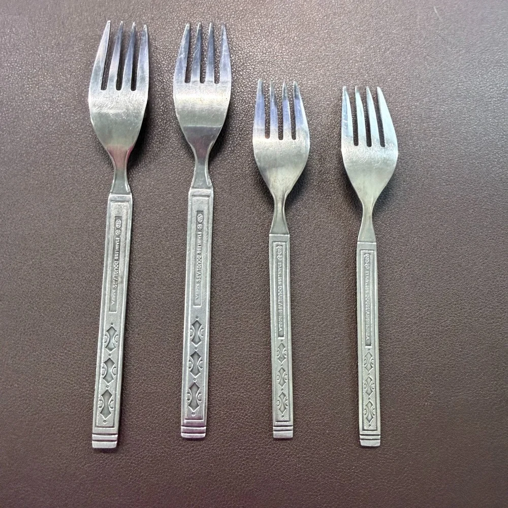 Douglass Stainless Korea Flatware Set 2 Dinner 2 Salad Forks Embossed‎ Pattern